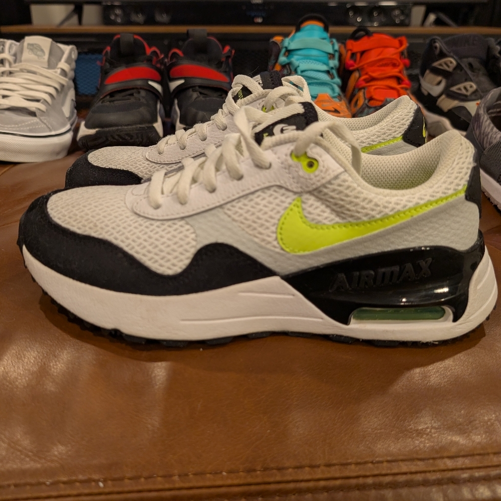 Nike Air Max Sneakers White and Black with Neon Green SZ 4Y